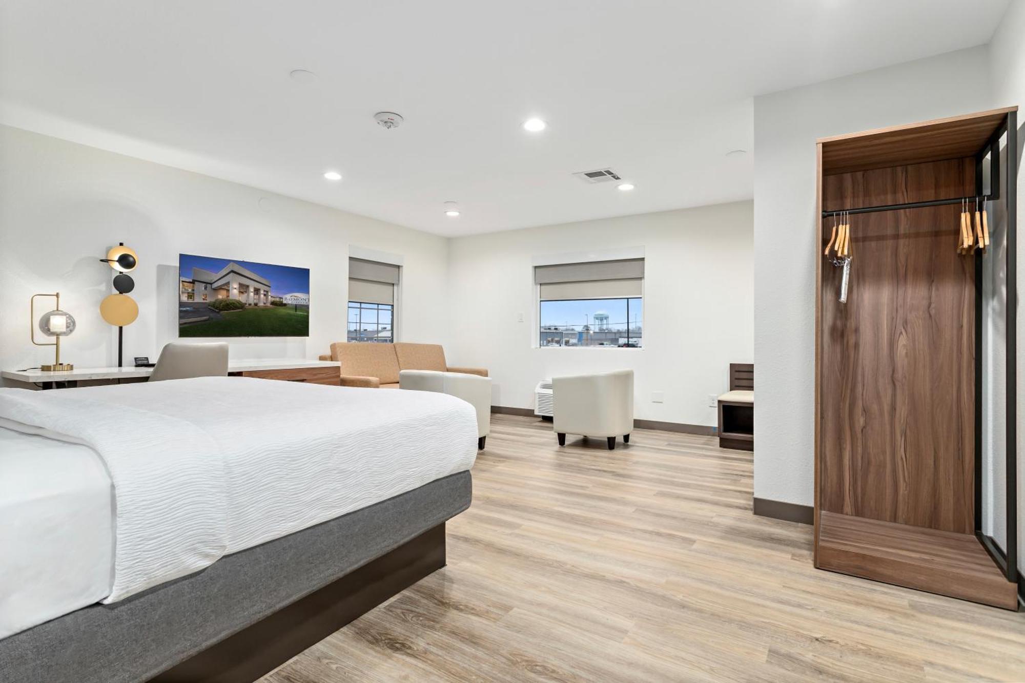 Baymont By Wyndham Beaumont Hotel Exterior photo
